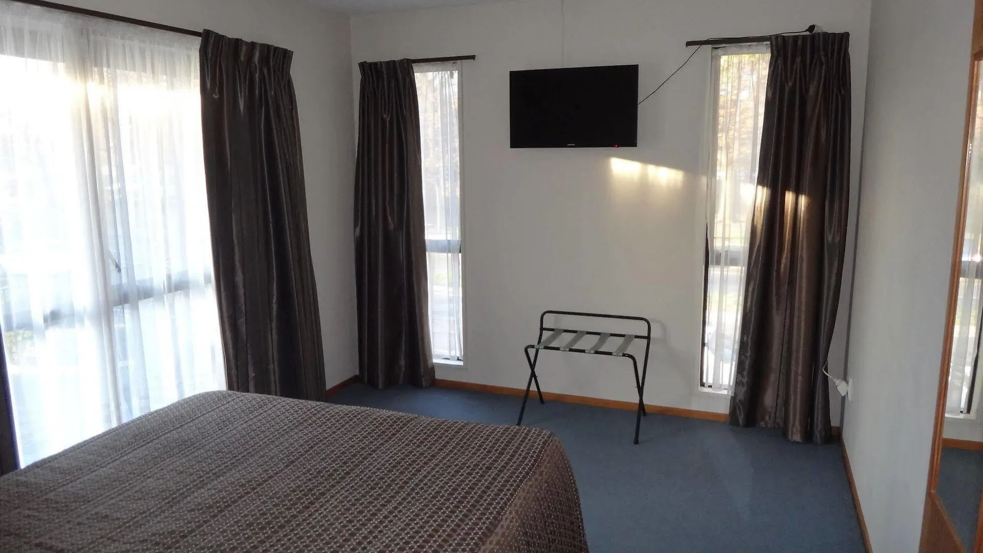 Argyle On The Park - Central Christchurch Motel Overlooking Hagley Park
